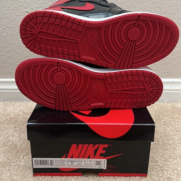 Brand New Retro High Jordan 1s - Picture 6 of 7